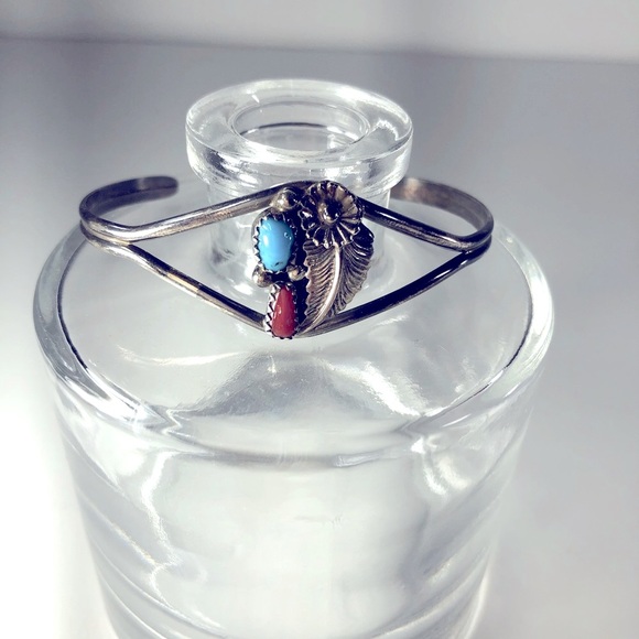 VTG NAVAJO TURQUOISE CORAL STERLING D CUFF AMERICAN INDIAN - Picture 6 of 12